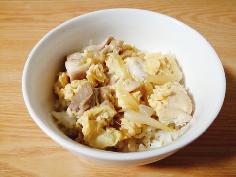 鶏もも肉で親子丼